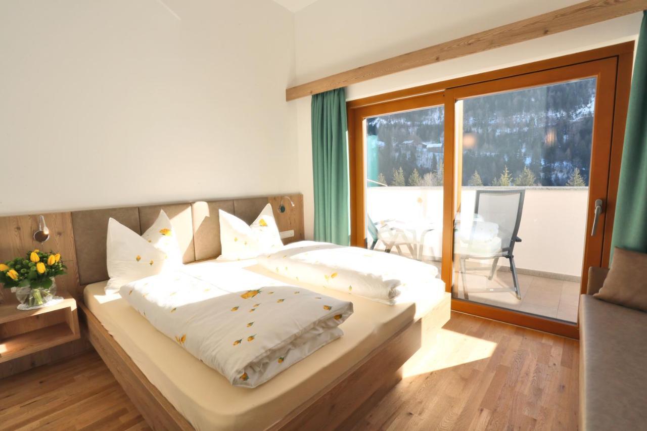 Graushof Hotel Вал ди Вице Екстериор снимка