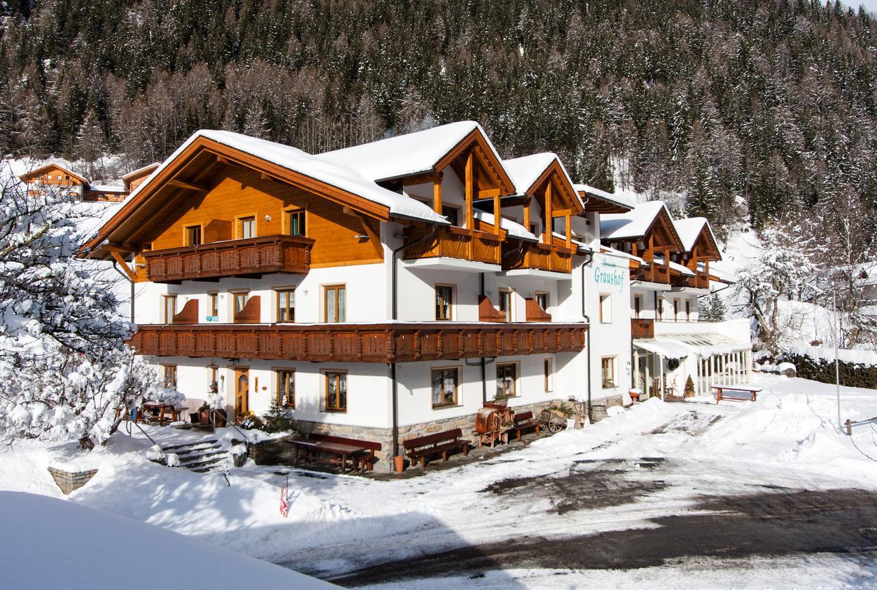 Graushof Hotel Вал ди Вице Екстериор снимка